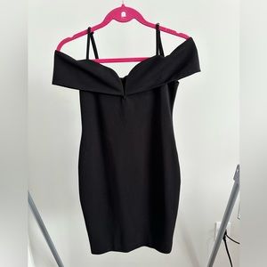 Beautiful Sweetheart off the shoulder little black dress. Size Small.